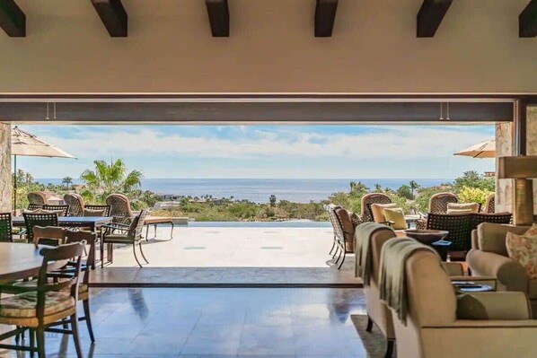 Plenty of indoor & outdoor seating with amazing views