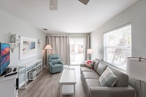 04 Living Room