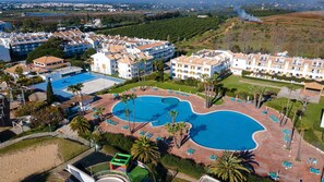 The apartment is inserted in Golden Club Cabanas, so guests have access to all the facilities
#outdoorpool #pool #indoorpool #jacuzzi #algarve #portugal