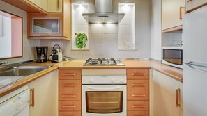 This kitchen has all the appliances needed to prepare delicious meals
#homemade #food #kitchen #algarve #portugal