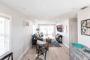 02 Living Room