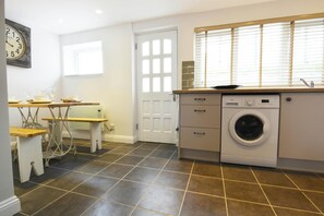 Kitchen with washing machine