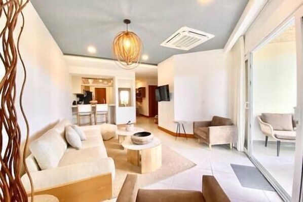 Living room (1)