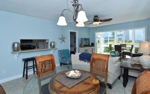 1032 Dining View