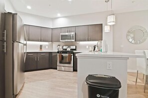 San Diego 1 Bedroom Kitchen
