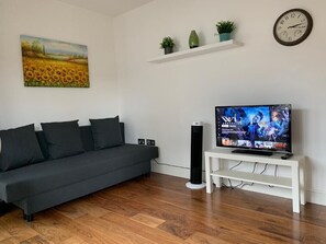 Living Room / Lounge