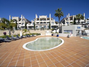 Sky, Daytime, Property, Water, Building, Azure, Plant, Urban Design, Tree, Leisure
