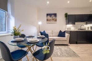Living Room / Lounge