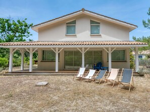 Plante, Ciel, Bâtiment, Propriété, Fenêtre, Ombre, Maison, Arbre, Lot Terre, Chalet