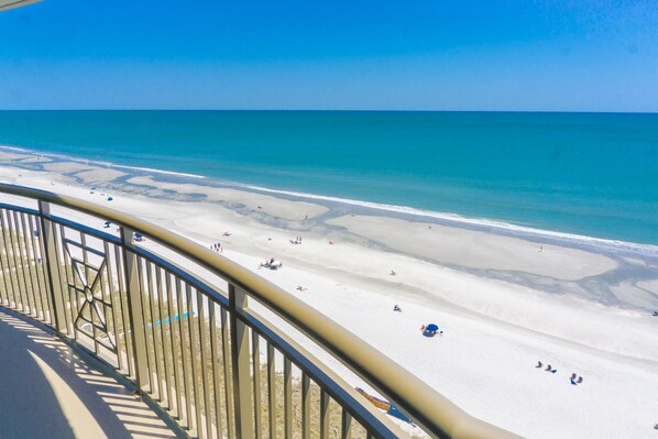 Stunning Oceanfront 3 bedroom/ 3 bath condo
