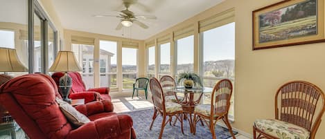 Branson Vacation Rental | 3BR | 3BA | 1,000 Sq Ft | Steps to Access