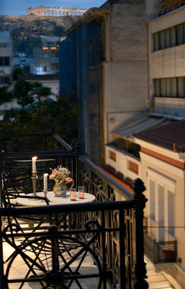 Delightful Athens Apartment | 1 Bedroom Suite | Apartment Elexsion | Furnished Balcony with City View | Athinaidos