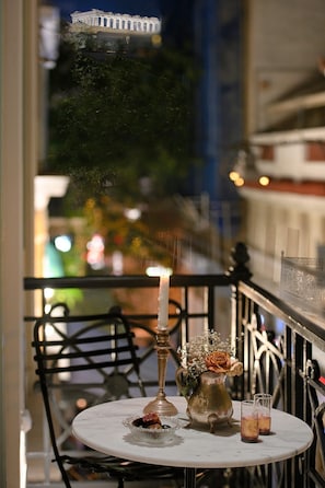 Delightful Athens Apartment | 1 Bedroom Suite | Apartment Elexsion | Furnished Balcony with City View | Athinaidos