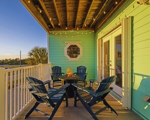 Enjoy an evening around the firepit with sounds of the gulf in the background
