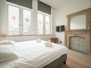Spiegel, Möbel, Eigentum, Fenster, Komfort, Gebäude, Holz, Schatten, Interior Design