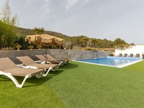 Plant, Water, Building, Sky, Property, Swimming Pool, Azure, Tree, Body Of Water, Leisure
