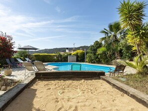 Sky, Plant, Cloud, Water, Shade, Tree, Arecales, Swimming Pool, Building, Outdoor Furniture