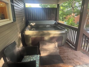 Seven person hot tub!!!!