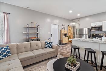 Amble: Brand New & Near Downtown!