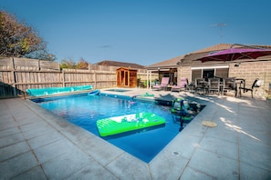 Pool NOT HEATED in winter, solar heated on Summer. SPA always heated all year.