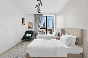 Chic Bedroom Retreat: Enjoy skyline views and stylish decor for your perfect Dubai getaway!