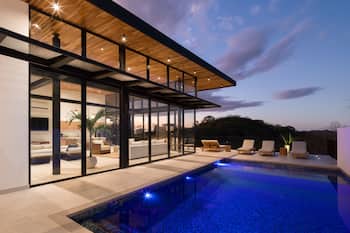 Villa w/ stunning view, close to Tamarindo town/beach, in gated community