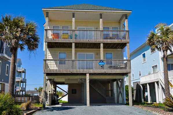 Welcome to Sandy by the Sea