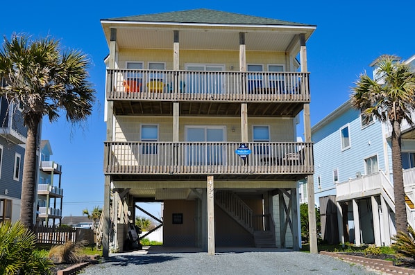 Welcome to Sandy by the Sea
