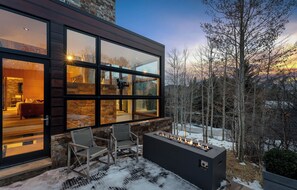 4 - outdoor seating and fireplace
