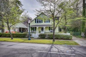 Building Exterior | 2nd-Floor Apartment