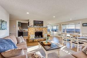 Living Room | Flat-Screen TV | Queen Sleeper Sofa | 2nd Floor