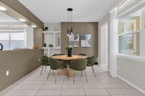 1860 Sawyer Palm Place (7).jpg