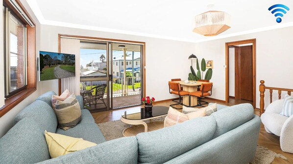 Family room | Covered Balcony
