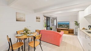 Studio Nelson | Open-Plan Living & Dining