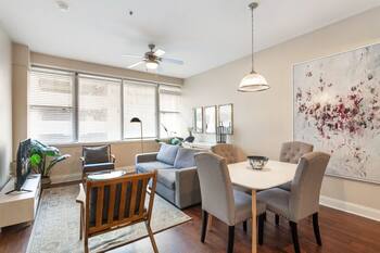 NOLA Hideaway: Modern 1BR Condo with BBQ Patio