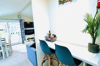 Ocean Breeze , Primrose Valley