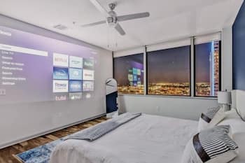 Luxury Apt w/Parking CityView/Pool/Gym/PoolTable