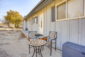 Outdoor Dining Area | Designated Parking Area (2 Vehicles)