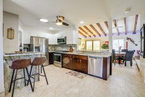 Kitchen | Drip Coffee Maker | Dishwasher | Toaster | Instant Pot
