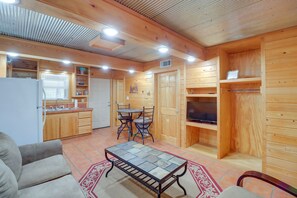 Living Room | Sleeper Sofa | Smart TV w/ Cable