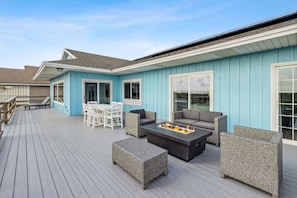 Huge Trex Deck with Stunning Views, Seating Areas, Outdoor Dining Table and Private Beach Walkway