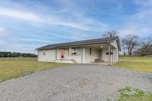 Parking | Carport (1 Vehicle) | Driveway (2 Vehicles) | Trailer Parking
