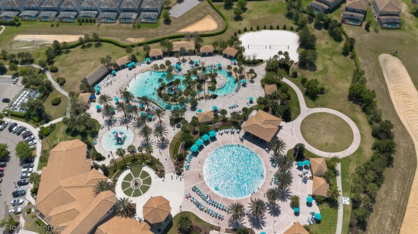 Enjoy this charming house located in a super resort!