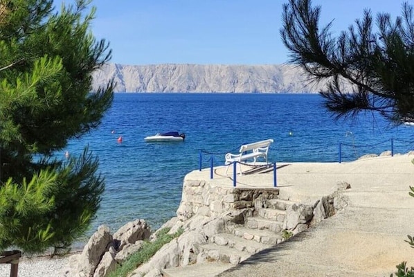 Beach 120m from Appartement