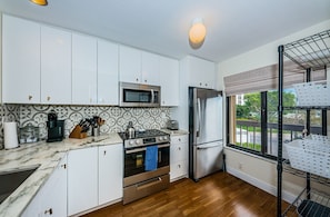 22-web-or-mls-Kitchen 3
