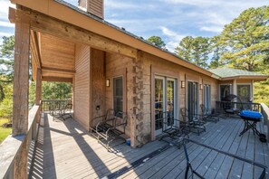 The wrap around deck provides 360 degree views.