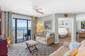 Living Area with Gulf Views