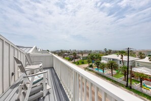 Outdoors - Rooftop deck with a peek of the Gulf of Mexico!