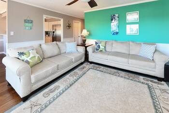 Walk to the Beach 2 BR Condo with a Shared Pool! Sea Grove 306