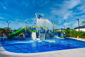 Resort free water park - Gather and have fun - Create memories that last forever